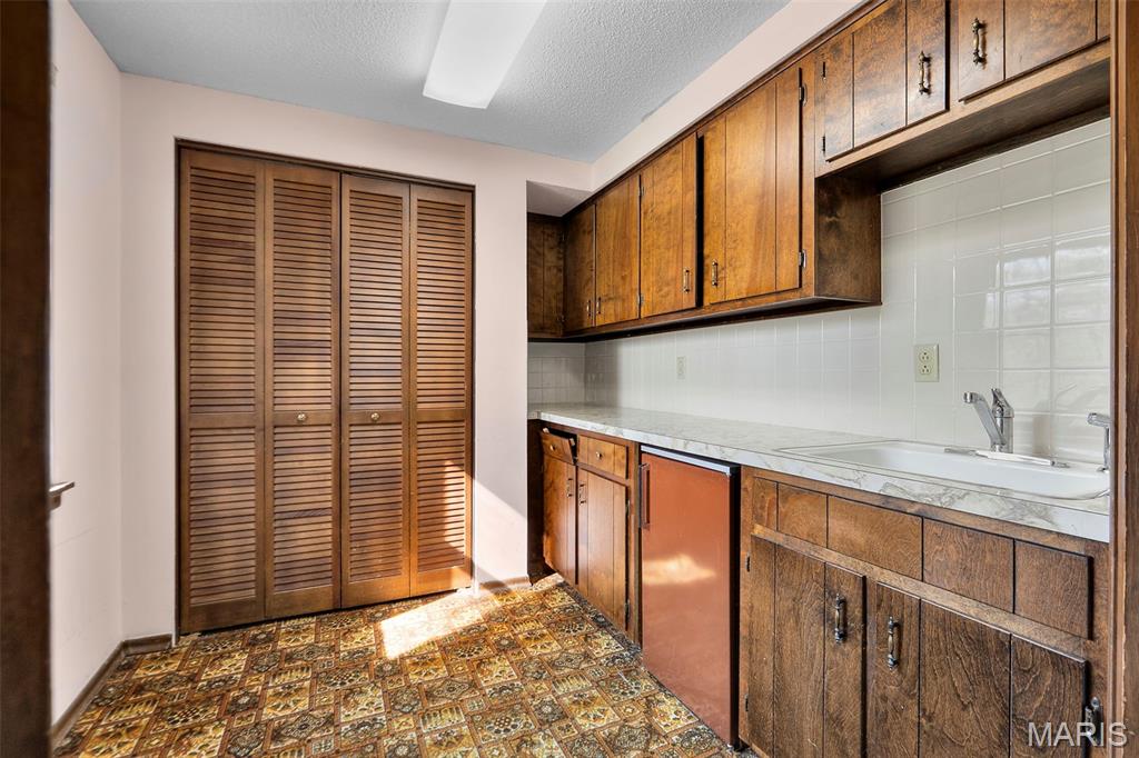 Chateau Oaks - Residential