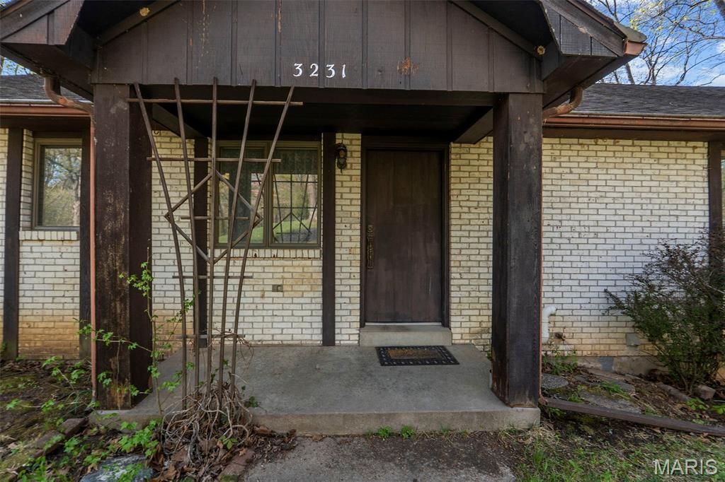 Photo of 3231 Lakewood Drive, Cape Girardeau, MO 63701 (MLS # 26021484)