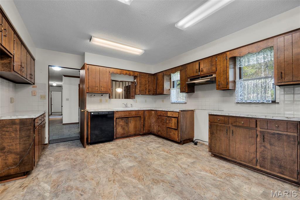 Chateau Oaks - Residential