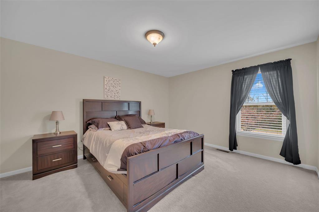 O'Fallon, Missouri 63366, United States, 4 Bedrooms Bedrooms, ,3 BathroomsBathrooms,Residential,Active,140154