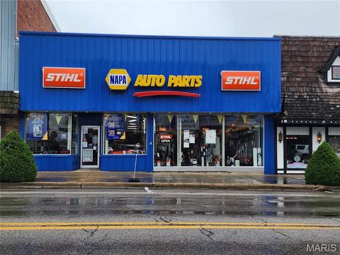 168 E St Louis Street Nashville IL 62263