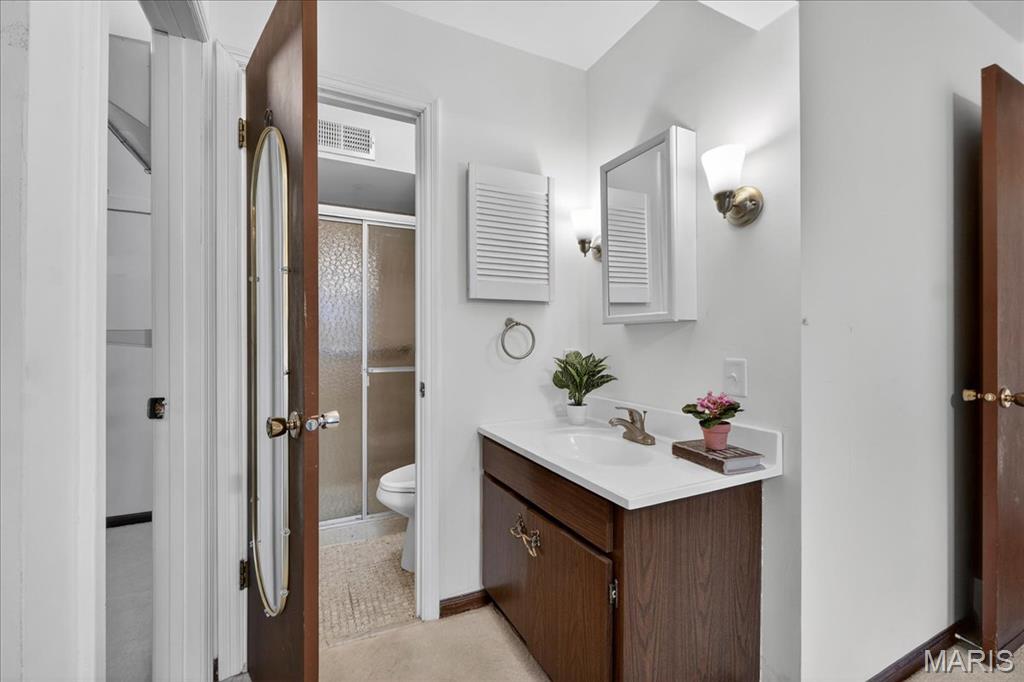 The Kirkshire Condo - Residential Lease