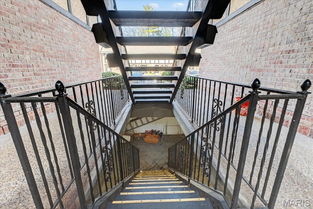 The Kirkshire Condo - Residential Lease