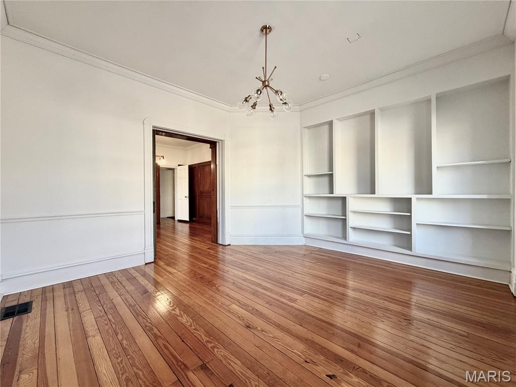 GREENWOOD - Commercial Lease