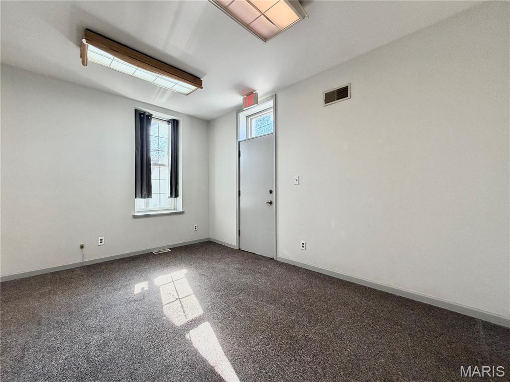 GREENWOOD - Commercial Lease