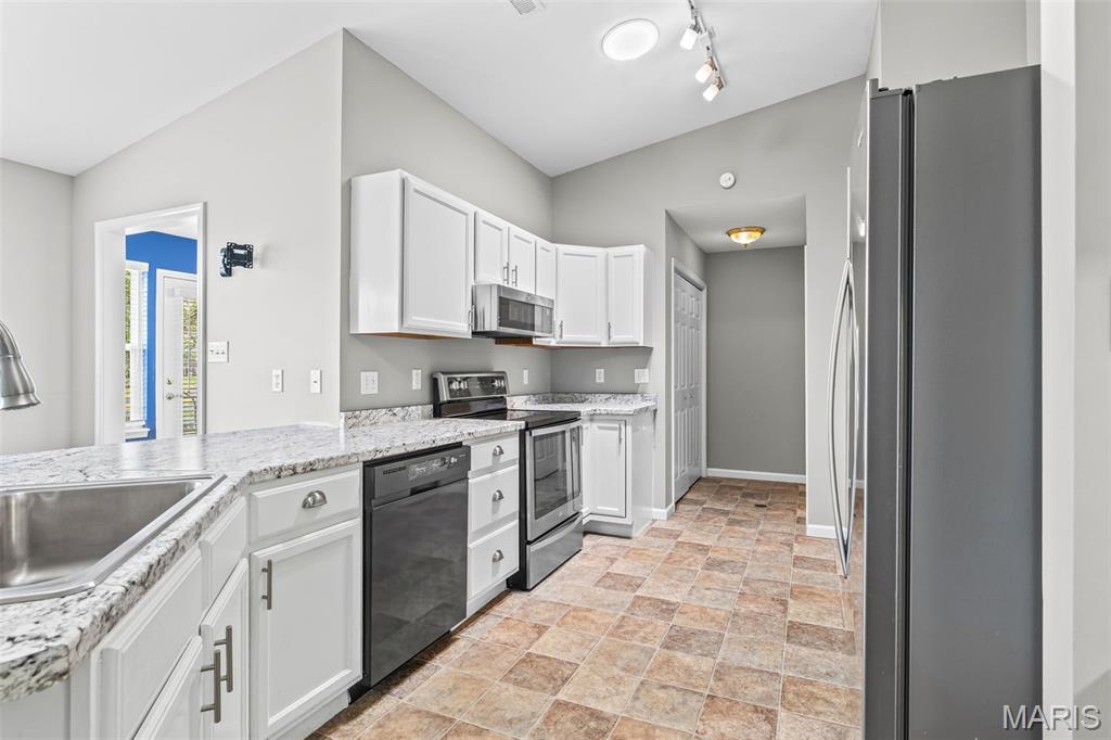 Ashbrook Vlg Ph Eight Condo - Residential