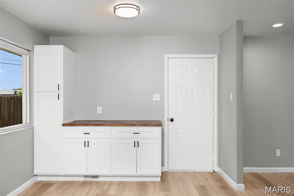 St Peters, Missouri 63376, United States, 3 Bedrooms Bedrooms, ,2 BathroomsBathrooms,Residential,Active,217318