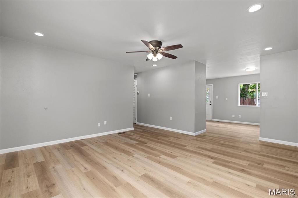 St Peters, Missouri 63376, United States, 3 Bedrooms Bedrooms, ,2 BathroomsBathrooms,Residential,Active,217318