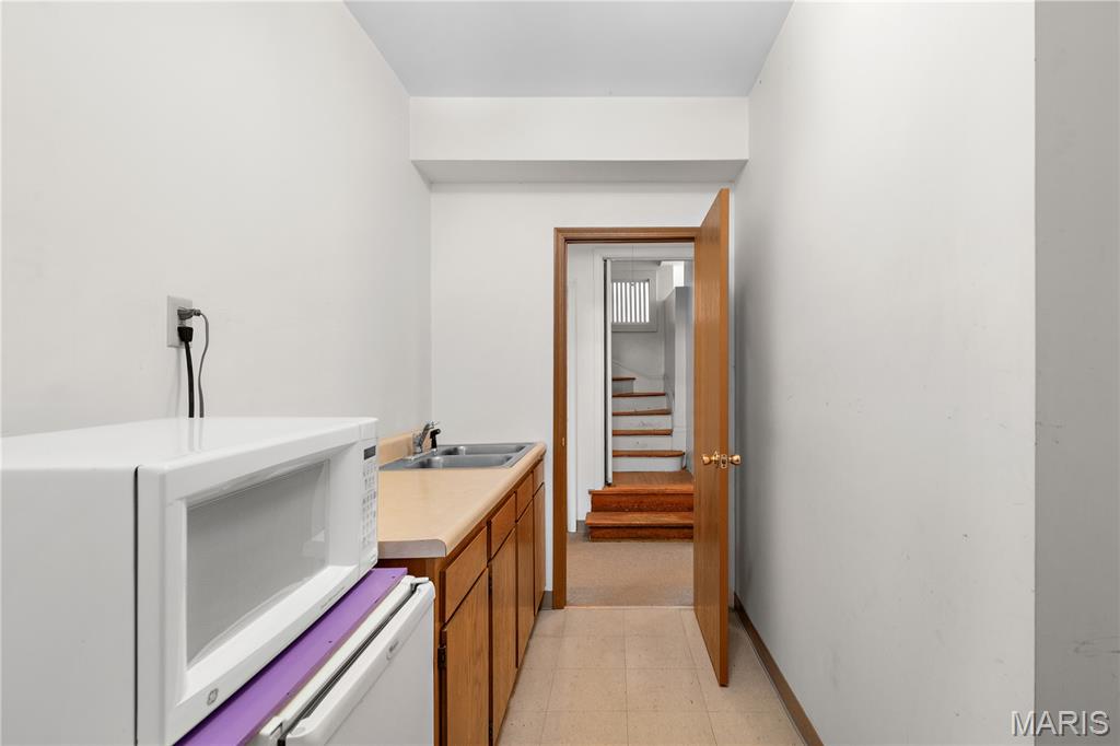 Hi Pointe - Commercial Sale