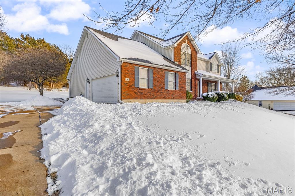 10 Crystal Lake Court