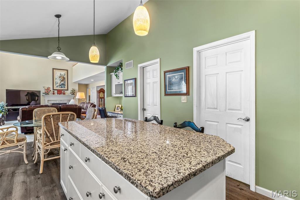 Lake Ests/Crystal Hlnds - Residential