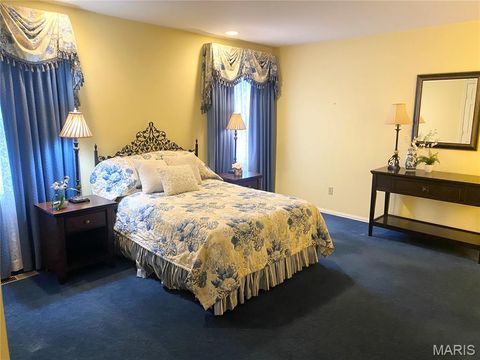 Tiny photo for 15561 Highcroft Drive, Chesterfield, MO 63017 (MLS # 25078866)