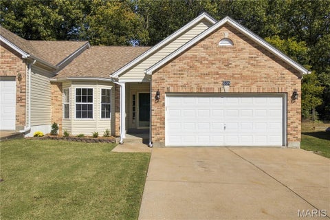 Photo of 5502 Johnson Crossing Drive, Unincorporated, MO 63129 (MLS # 26067883)