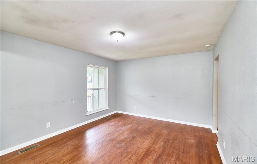 Photo of 11879 Galba Drive, Florissant, MO 63033 (MLS # 26025399)