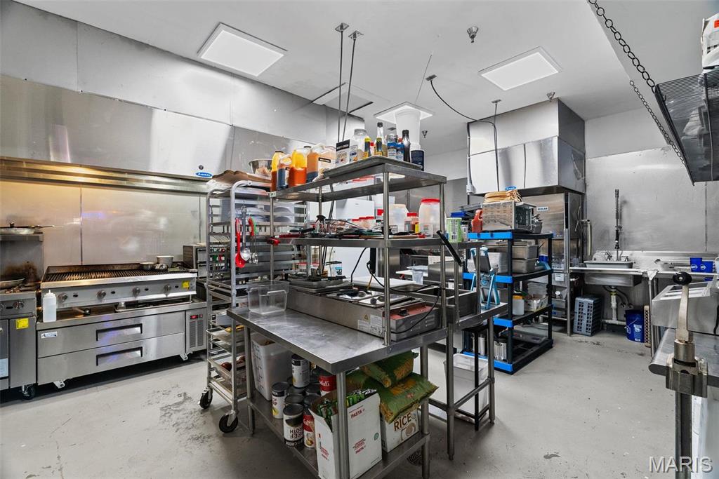 Rohlands Sub - Commercial Sale