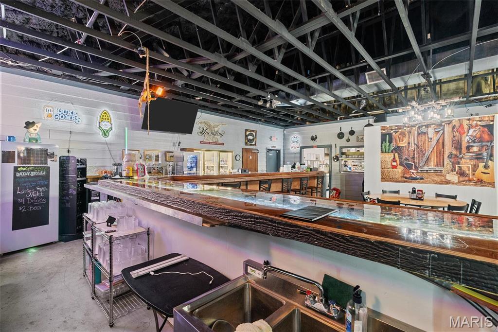 Rohlands Sub - Commercial Sale