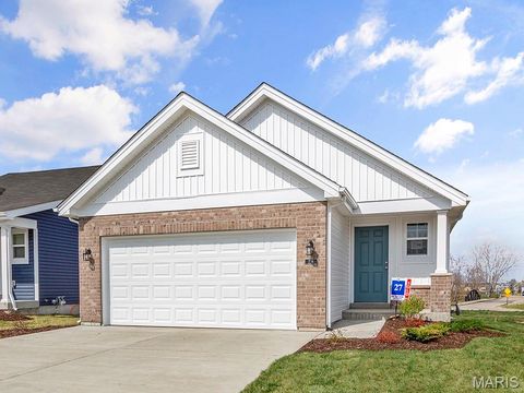 2 Carolina at River Bluffs Meadows Florissant MO 63031