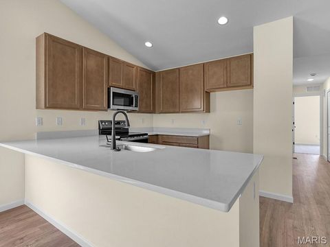 Tiny photo for 1910 Longview Lane, Rolla, MO 65401 (MLS # 26041628)