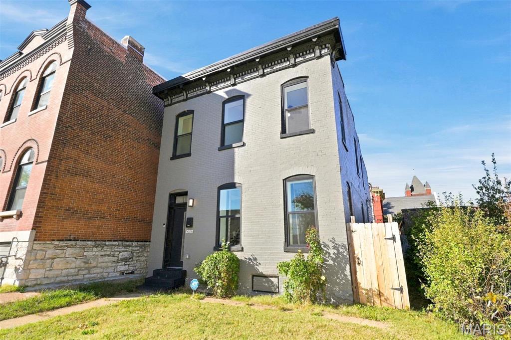 Photo of 4205 Norfolk Avenue, St Louis, MO 63110 (MLS # 26067843)