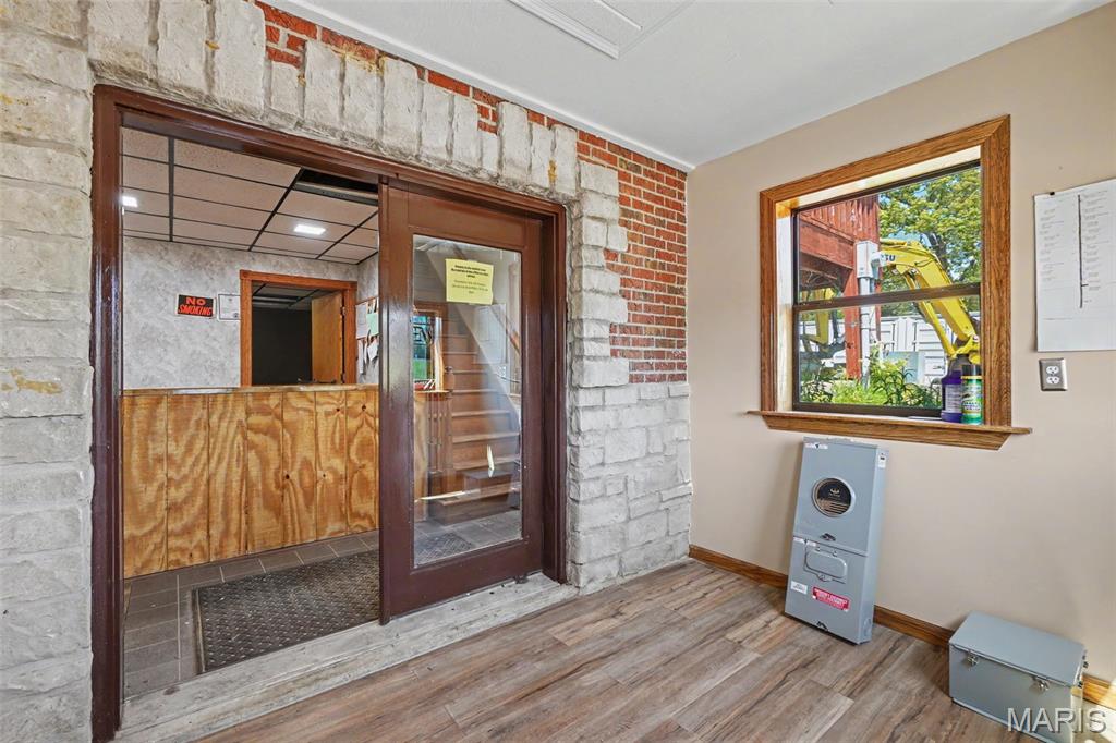 NONE - Commercial Sale