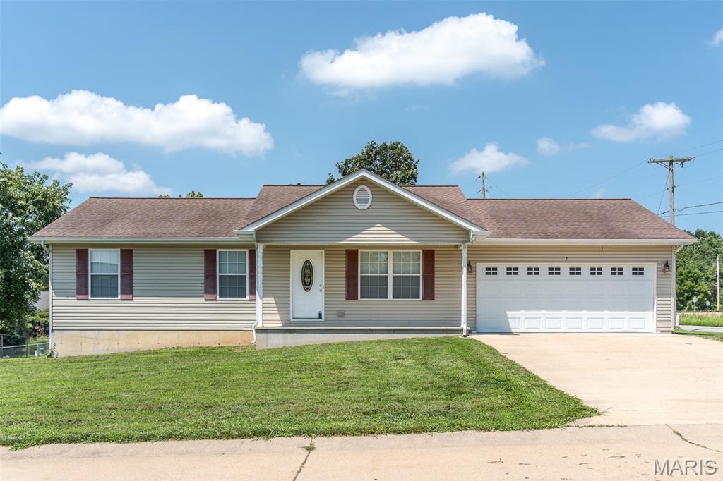 Photo 1 of 24 — 2 Iron Hill Court, St Clair, MO 63077