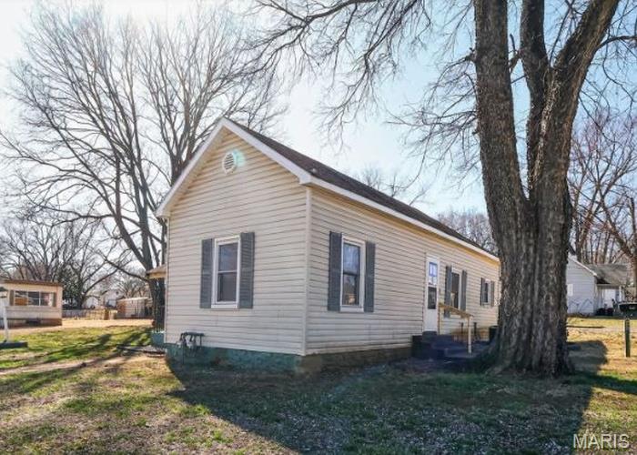 Town/Esther - Residential