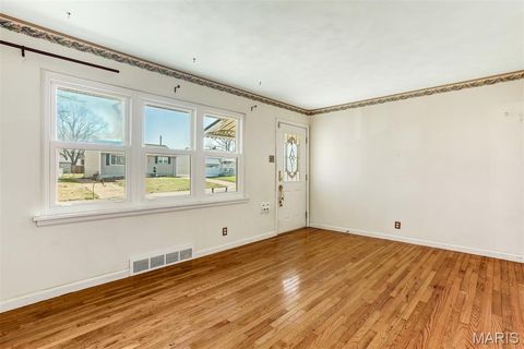 Tiny photo for 6437 Colletta Drive, St Louis, MO 63139 (MLS # 26016315)