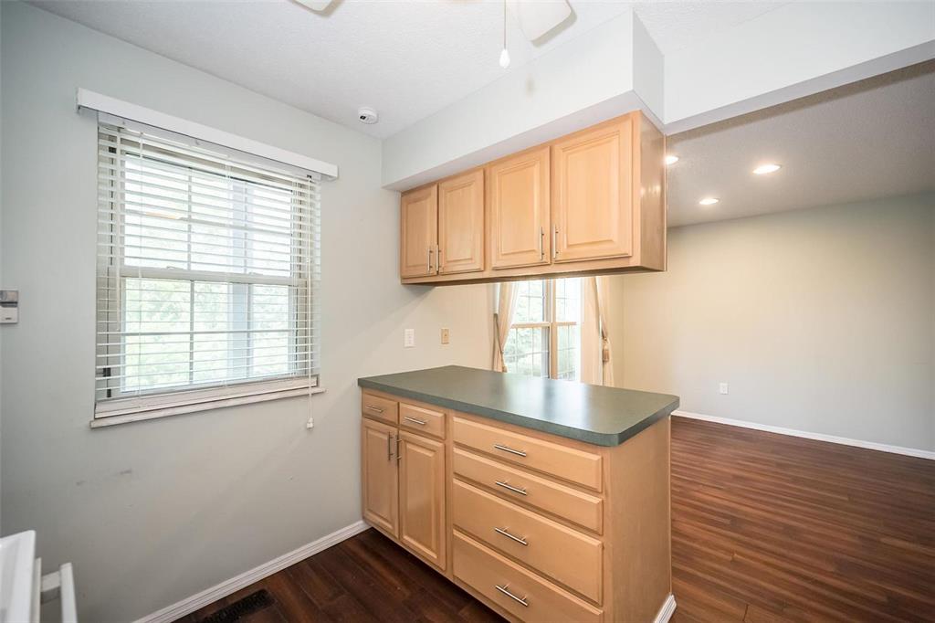 St Louis, Missouri 63146, United States, 2 Bedrooms Bedrooms, ,1 BathroomBathrooms,Residential,Pending,134261