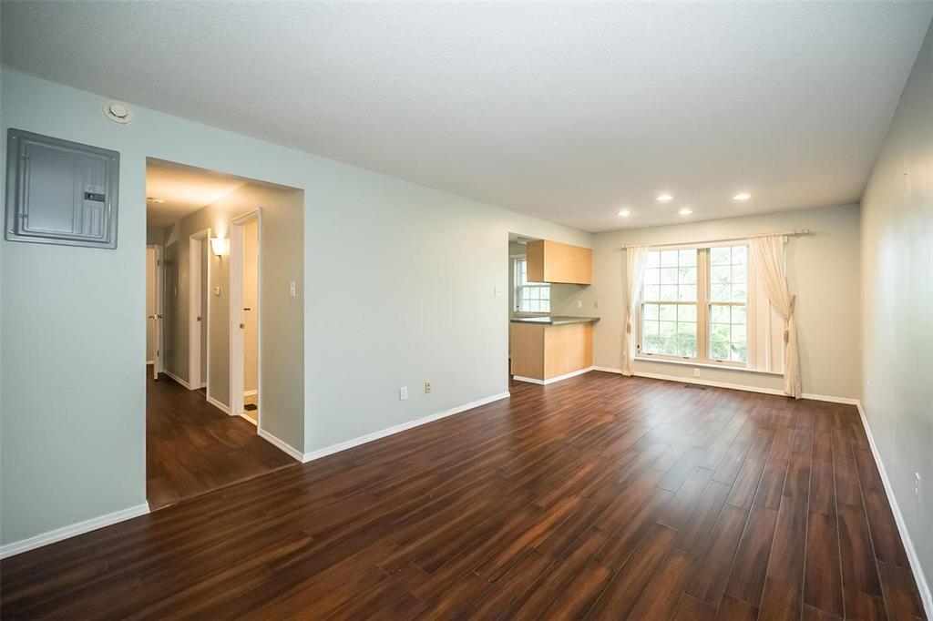 St Louis, Missouri 63146, United States, 2 Bedrooms Bedrooms, ,1 BathroomBathrooms,Residential,Pending,134261