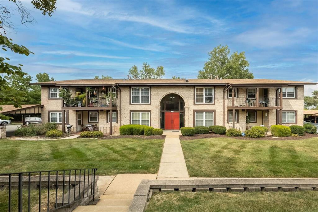 St Louis, Missouri 63146, United States, 2 Bedrooms Bedrooms, ,1 BathroomBathrooms,Residential,Pending,134261