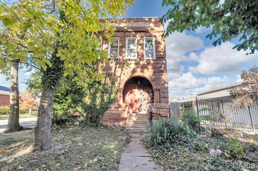 Brick two-story home with great potential! This property needs renovation but offers a solid structure and classic character. The foundation has been repaired, and it features a brand-new roof and a nice backyard space.