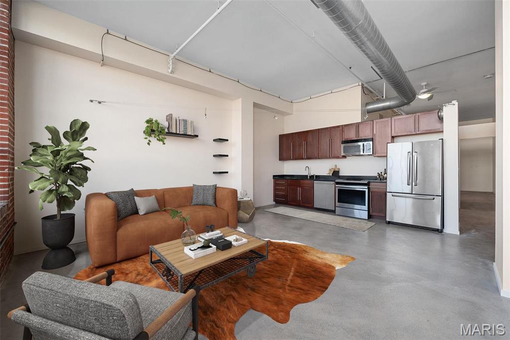 1720 Chouteau Avenue 206