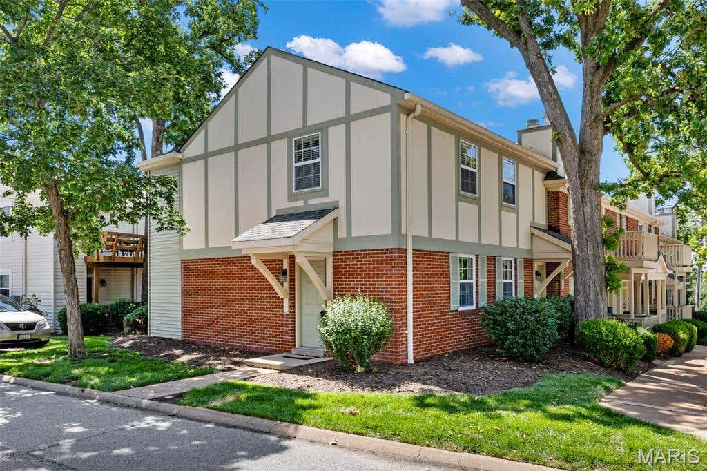 Photo of 1426 Thrush Place, St Louis, MO 63144 (MLS # 26037047)