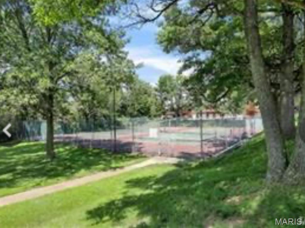 1401 Hemingway Lane H