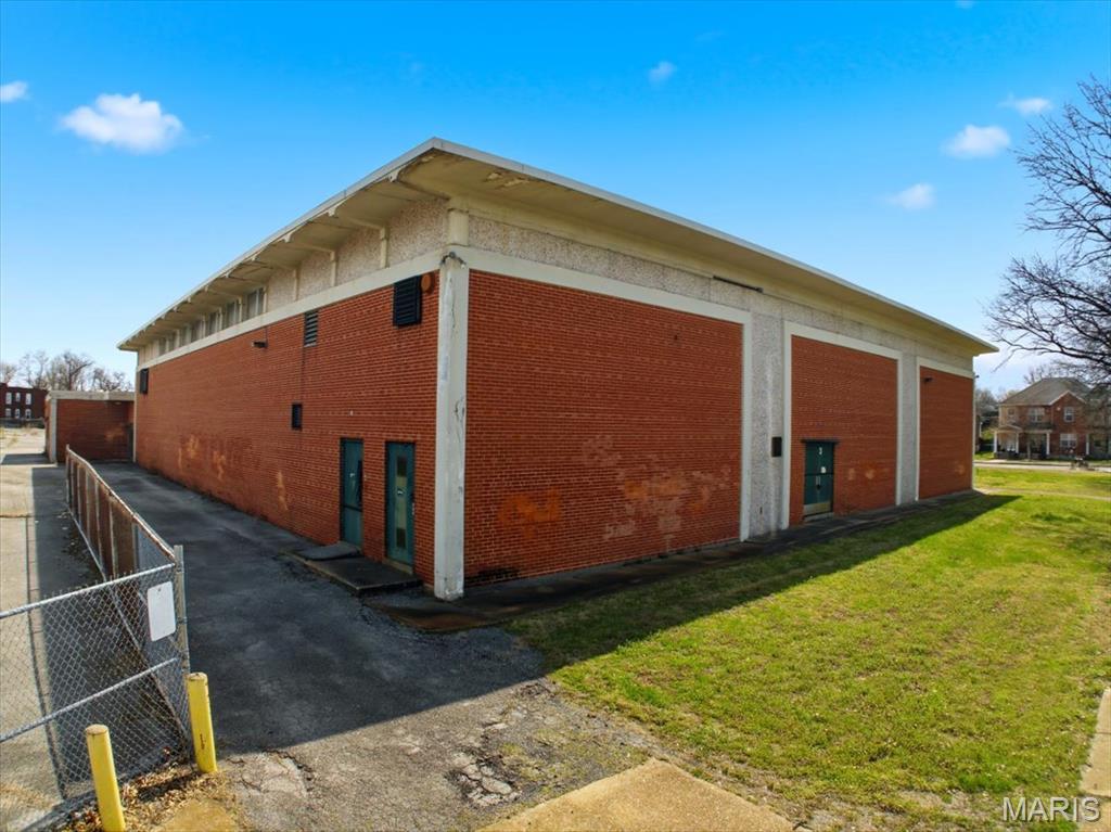 Murphys Add 02 - Commercial Sale