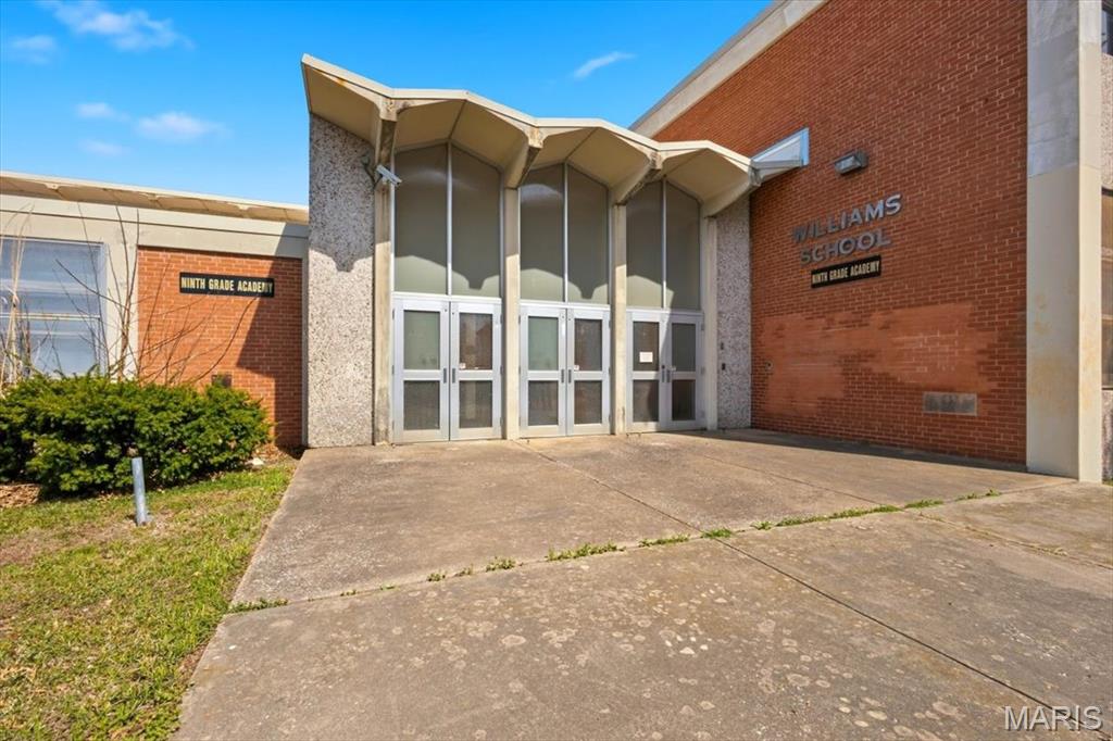 Murphys Add 02 - Commercial Sale