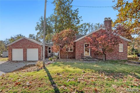 Photo of 938 E Washington Street, Millstadt, IL 62260 (MLS # 26041947)