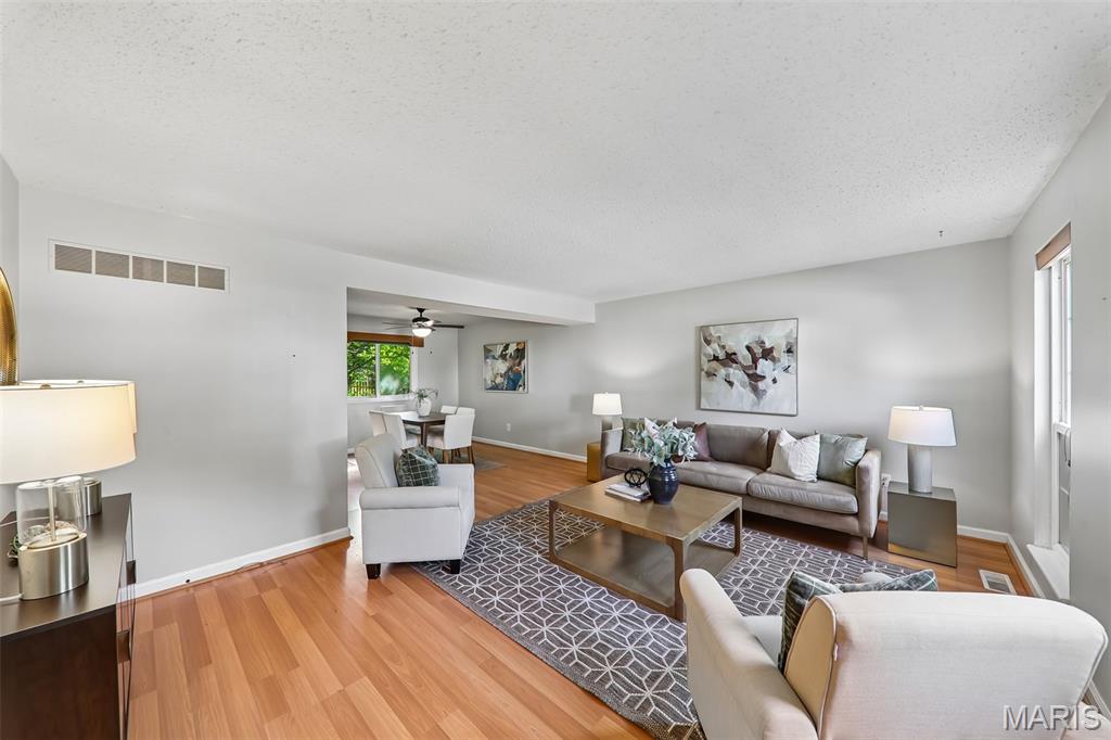 800 Eaglebrooke Drive