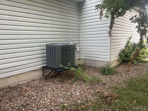 Tiny photo for 25 Owls Rest Court, Winfield, MO 63389 (MLS # 26038841)