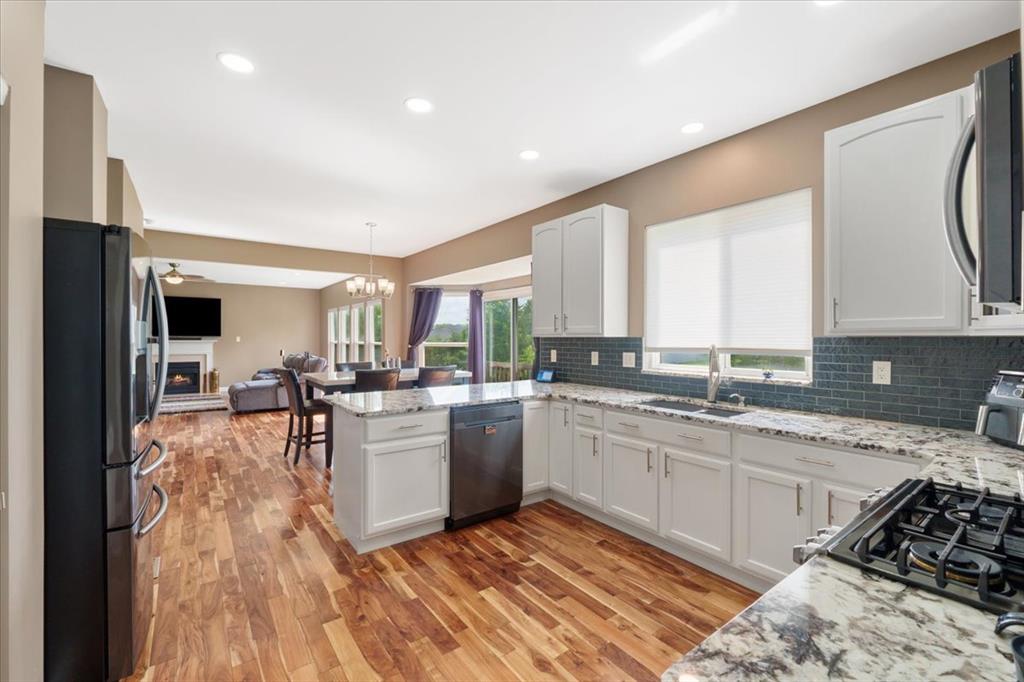 O'Fallon, Missouri 63366, United States, 4 Bedrooms Bedrooms, ,4 BathroomsBathrooms,Residential,Pending,133562