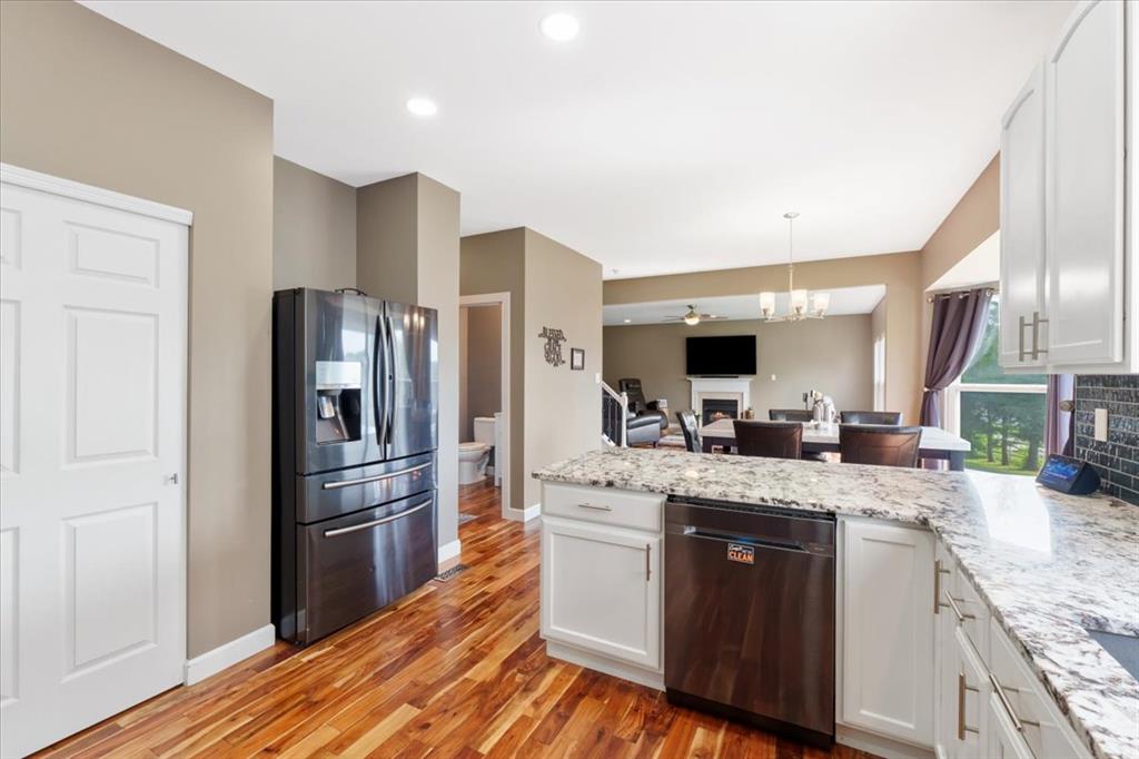 O'Fallon, Missouri 63366, United States, 4 Bedrooms Bedrooms, ,4 BathroomsBathrooms,Residential,Pending,133562