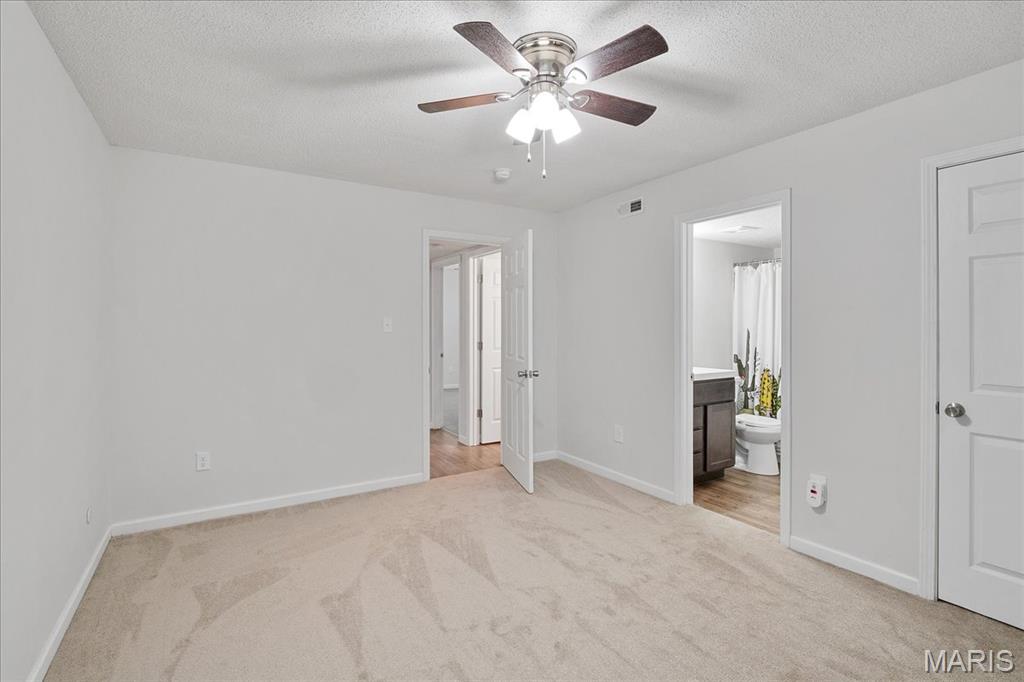 St Louis, Missouri 63122, United States, 2 Bedrooms Bedrooms, ,2 BathroomsBathrooms,Residential,Active,107127