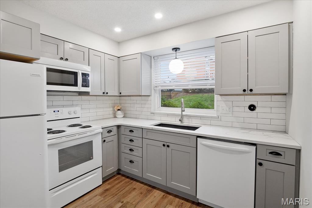 St Louis, Missouri 63122, United States, 2 Bedrooms Bedrooms, ,2 BathroomsBathrooms,Residential,Active,107127