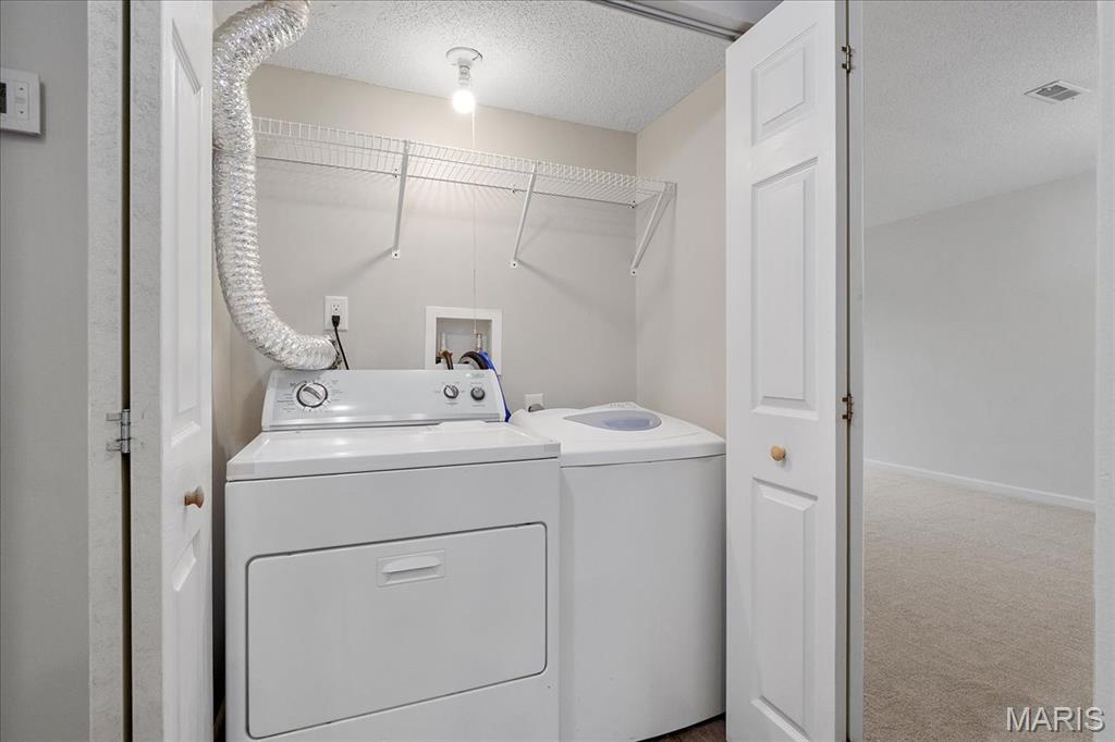 St Louis, Missouri 63122, United States, 2 Bedrooms Bedrooms, ,2 BathroomsBathrooms,Residential,Active,107127