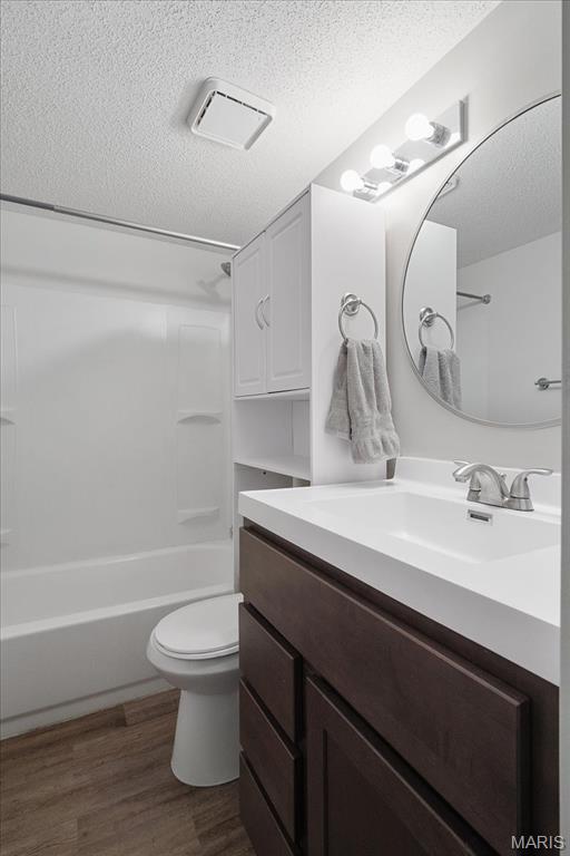 St Louis, Missouri 63122, United States, 2 Bedrooms Bedrooms, ,2 BathroomsBathrooms,Residential,Active,107127