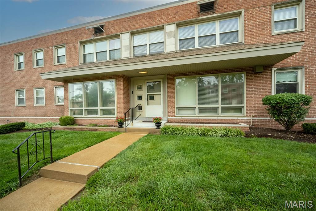 1 Delcrest Court 203
