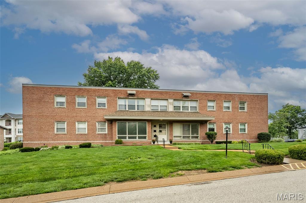 1 Delcrest Court 203