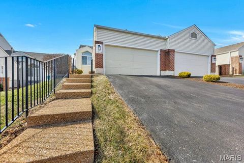 1738 Highview Circle Court Ballwin MO 63021