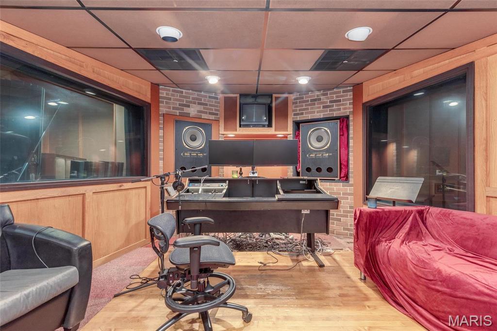 J Sutton Estate - Commercial Sale