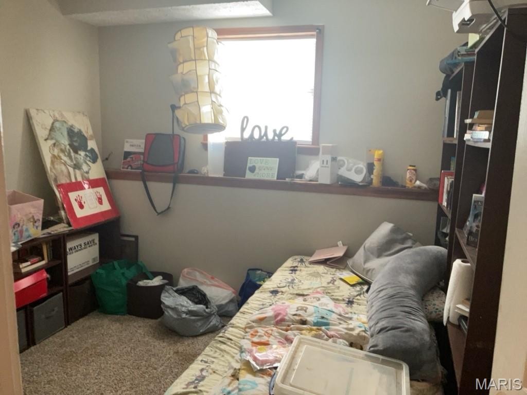 Howard Ln - Residential